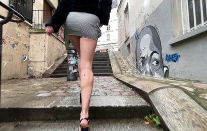 Belle brune française casting porno à Paris